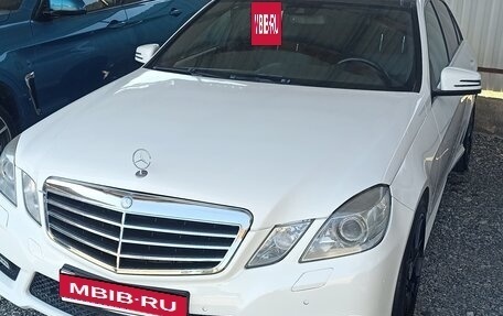 Mercedes-Benz E-Класс, 2010 год, 1 050 000 рублей, 9 фотография