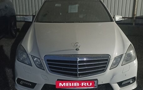 Mercedes-Benz E-Класс, 2010 год, 1 050 000 рублей, 11 фотография