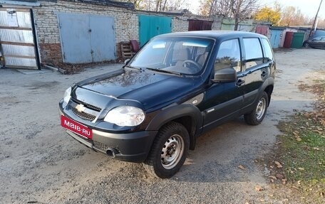 Chevrolet Niva I рестайлинг, 2013 год, 450 000 рублей, 2 фотография