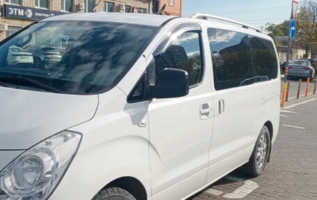 Hyundai Grand Starex Grand Starex I рестайлинг 2, 2011 год, 1 600 000 рублей, 3 фотография