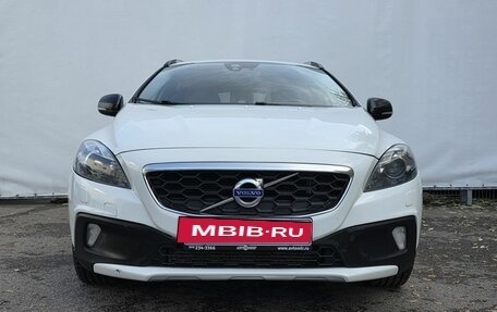 Volvo V40 Cross Country I, 2015 год, 1 350 000 рублей, 2 фотография