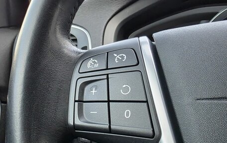 Volvo V40 Cross Country I, 2015 год, 1 350 000 рублей, 16 фотография