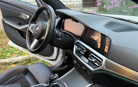 BMW 3 серия, 2019 год, 3 695 000 рублей, 28 фотография