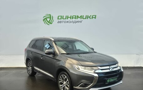 Mitsubishi Outlander III рестайлинг 3, 2017 год, 1 780 000 рублей, 3 фотография