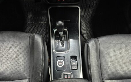 Mitsubishi Outlander III рестайлинг 3, 2017 год, 1 780 000 рублей, 13 фотография