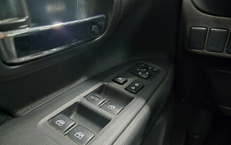 Mitsubishi Outlander III рестайлинг 3, 2017 год, 1 780 000 рублей, 14 фотография