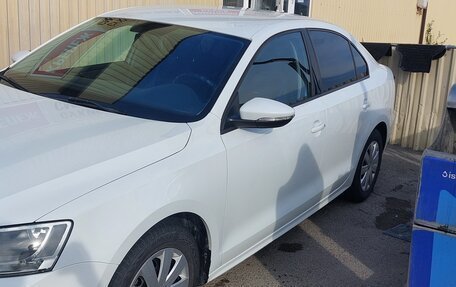 Volkswagen Jetta VII, 2016 год, 1 260 000 рублей, 2 фотография