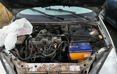 Ford Focus IV, 2003 год, 150 000 рублей, 12 фотография