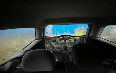 Ford Focus IV, 2003 год, 150 000 рублей, 11 фотография