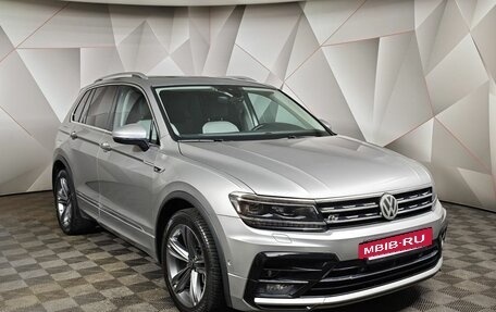 Volkswagen Tiguan II, 2018 год, 2 539 000 рублей, 3 фотография
