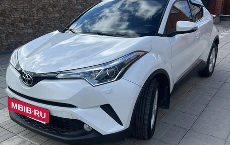Toyota C-HR I рестайлинг, 2019 год, 2 300 000 рублей, 2 фотография