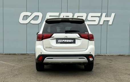Mitsubishi Outlander III рестайлинг 3, 2022 год, 2 450 000 рублей, 4 фотография