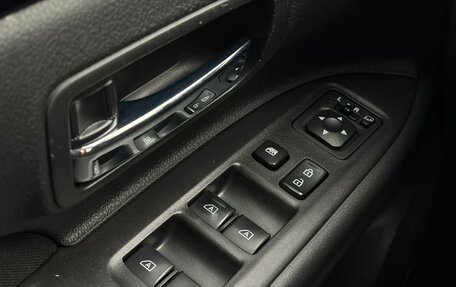 Mitsubishi Outlander III рестайлинг 3, 2022 год, 2 450 000 рублей, 14 фотография