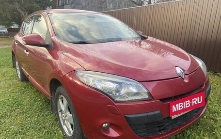Renault Megane III рестайлинг, 2011 год, 800 000 рублей, 3 фотография