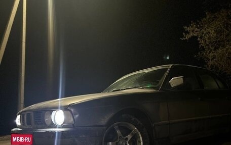 BMW 5 серия, 1991 год, 170 000 рублей, 1 фотография