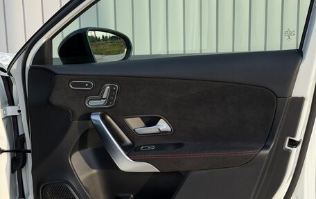 Mercedes-Benz A-Класс AMG, 2022 год, 5 070 000 рублей, 13 фотография