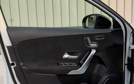 Mercedes-Benz A-Класс AMG, 2022 год, 5 070 000 рублей, 14 фотография