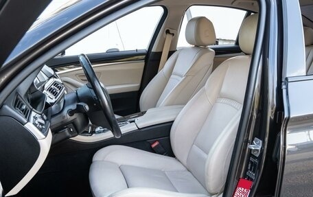 BMW 5 серия, 2016 год, 2 525 000 рублей, 11 фотография