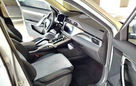 Geely Atlas, 2024 год, 2 300 000 рублей, 9 фотография