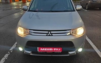 Mitsubishi Outlander III рестайлинг 3, 2014 год, 1 050 000 рублей, 1 фотография