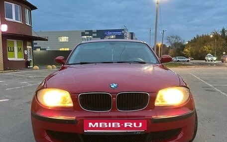 BMW 1 серия, 2009 год, 900 000 рублей, 5 фотография