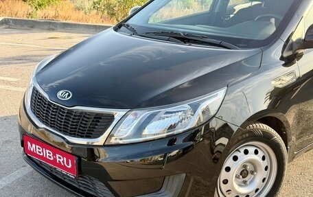 KIA Rio III рестайлинг, 2014 год, 980 000 рублей, 2 фотография