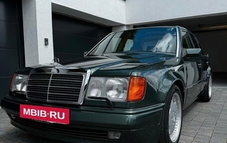 Mercedes-Benz E-Класс, 1993 год, 12 690 032 рублей, 2 фотография