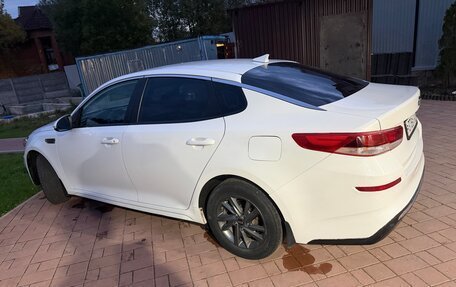 KIA Optima IV рестайлинг, 2018 год, 1 050 000 рублей, 3 фотография