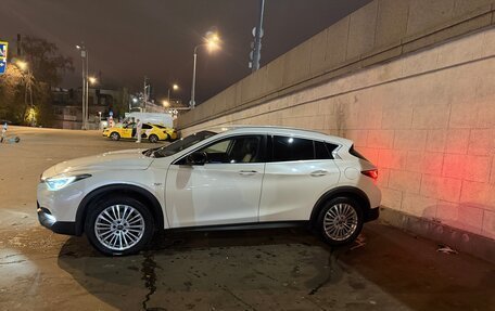 Infiniti QX30, 2017 год, 2 650 000 рублей, 2 фотография