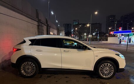 Infiniti QX30, 2017 год, 2 650 000 рублей, 3 фотография
