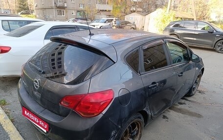 Opel Astra J, 2011 год, 550 000 рублей, 5 фотография