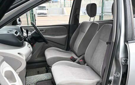 Nissan Tino, 2002 год, 449 000 рублей, 8 фотография