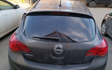 Opel Astra J, 2011 год, 550 000 рублей, 6 фотография