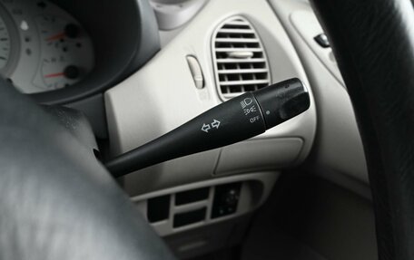 Nissan Tino, 2002 год, 449 000 рублей, 14 фотография