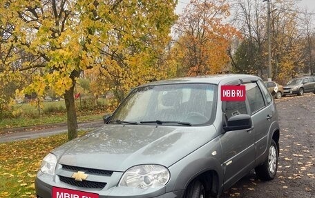 Chevrolet Niva I рестайлинг, 2014 год, 530 000 рублей, 10 фотография