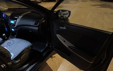 Hyundai Solaris II рестайлинг, 2011 год, 575 000 рублей, 7 фотография