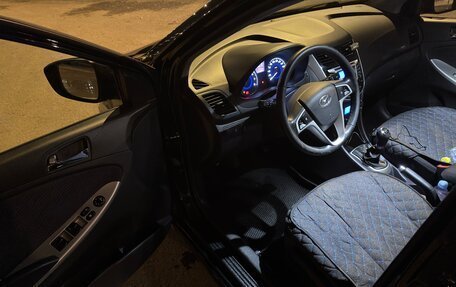 Hyundai Solaris II рестайлинг, 2011 год, 575 000 рублей, 10 фотография