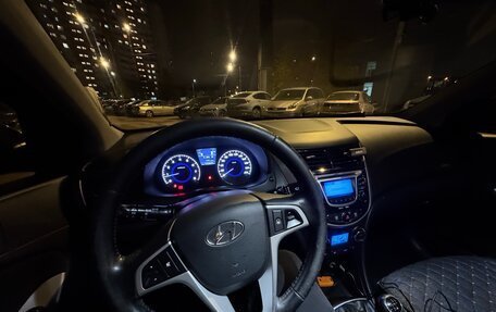 Hyundai Solaris II рестайлинг, 2011 год, 575 000 рублей, 11 фотография