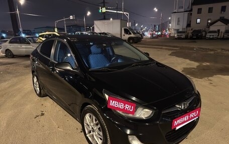 Hyundai Solaris II рестайлинг, 2011 год, 575 000 рублей, 5 фотография