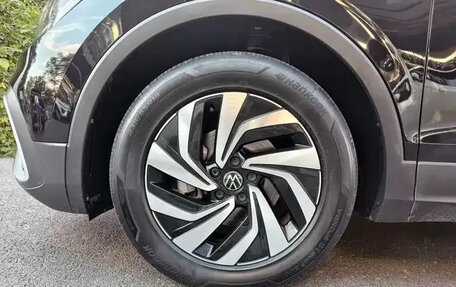 Volkswagen Tiguan II, 2023 год, 2 200 444 рублей, 13 фотография