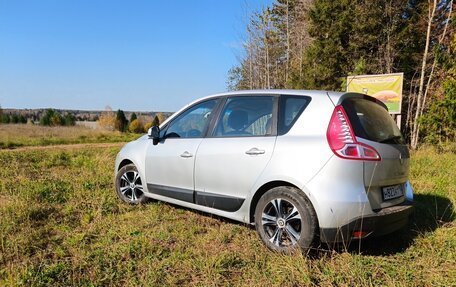 Renault Scenic III рестайлинг, 2010 год, 580 000 рублей, 4 фотография