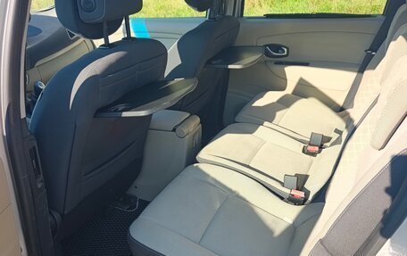 Renault Scenic III рестайлинг, 2010 год, 580 000 рублей, 13 фотография
