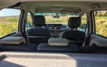 Renault Scenic III рестайлинг, 2010 год, 580 000 рублей, 11 фотография