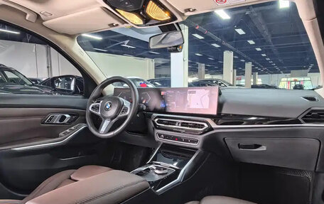 BMW 3 серия, 2023 год, 2 754 000 рублей, 15 фотография