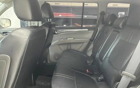 Mitsubishi Pajero Sport II рестайлинг, 2015 год, 2 070 000 рублей, 12 фотография