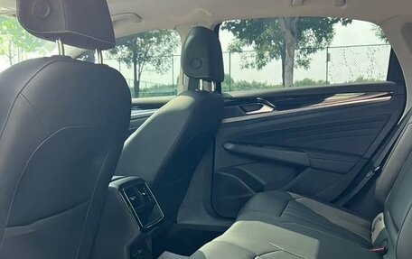 Volkswagen Passat B8 рестайлинг, 2022 год, 2 140 000 рублей, 7 фотография