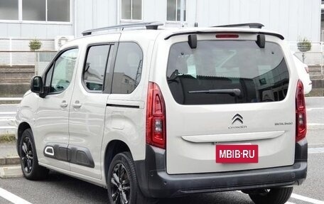 Citroen Berlingo III, 2022 год, 1 423 911 рублей, 6 фотография