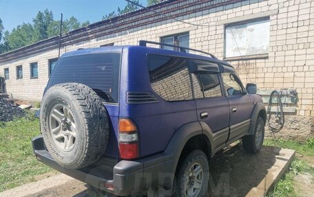 Toyota Land Cruiser Prado 90 рестайлинг, 1998 год, 1 300 000 рублей, 5 фотография