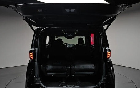 Toyota Alphard, 2023 год, 10 890 002 рублей, 16 фотография