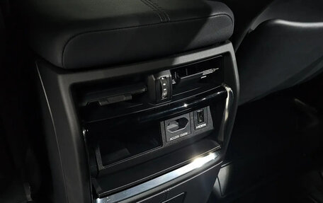 Toyota Alphard, 2023 год, 10 890 002 рублей, 30 фотография